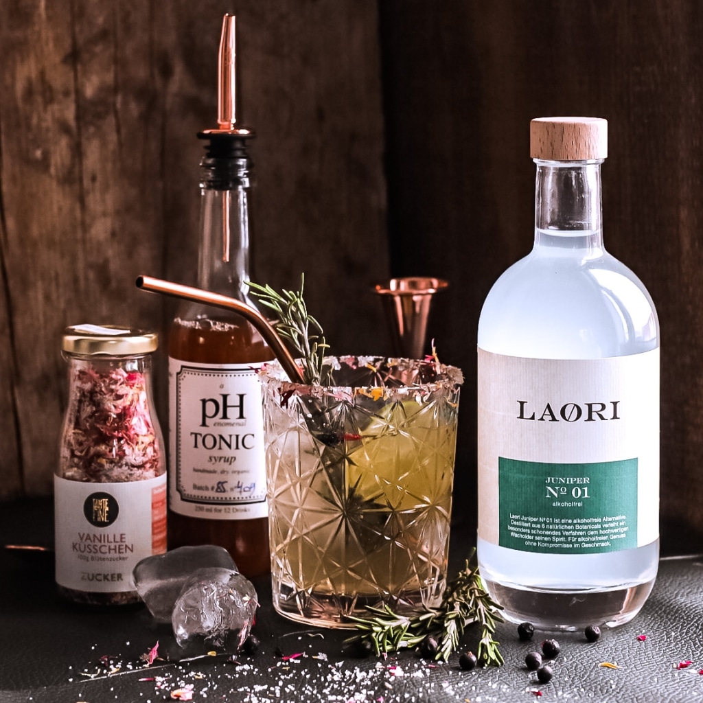 Laori Juniper No. 1 als Basis eines alkoholfreien Gin & Tonic