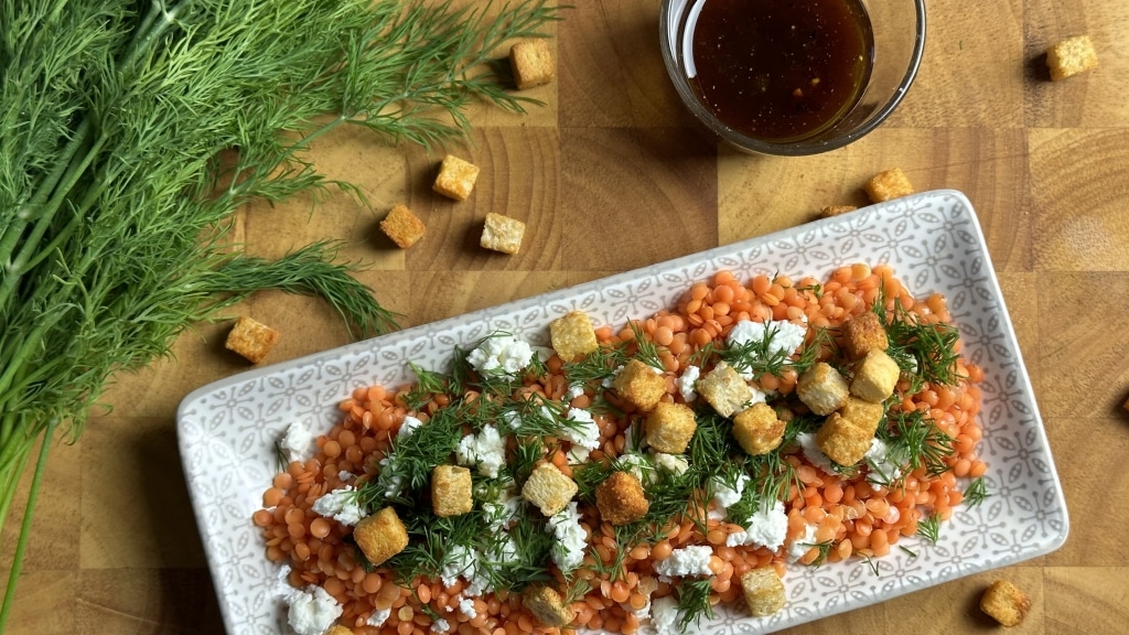 Linsen Dill Salat mit Feta und französischer Vinaigrette